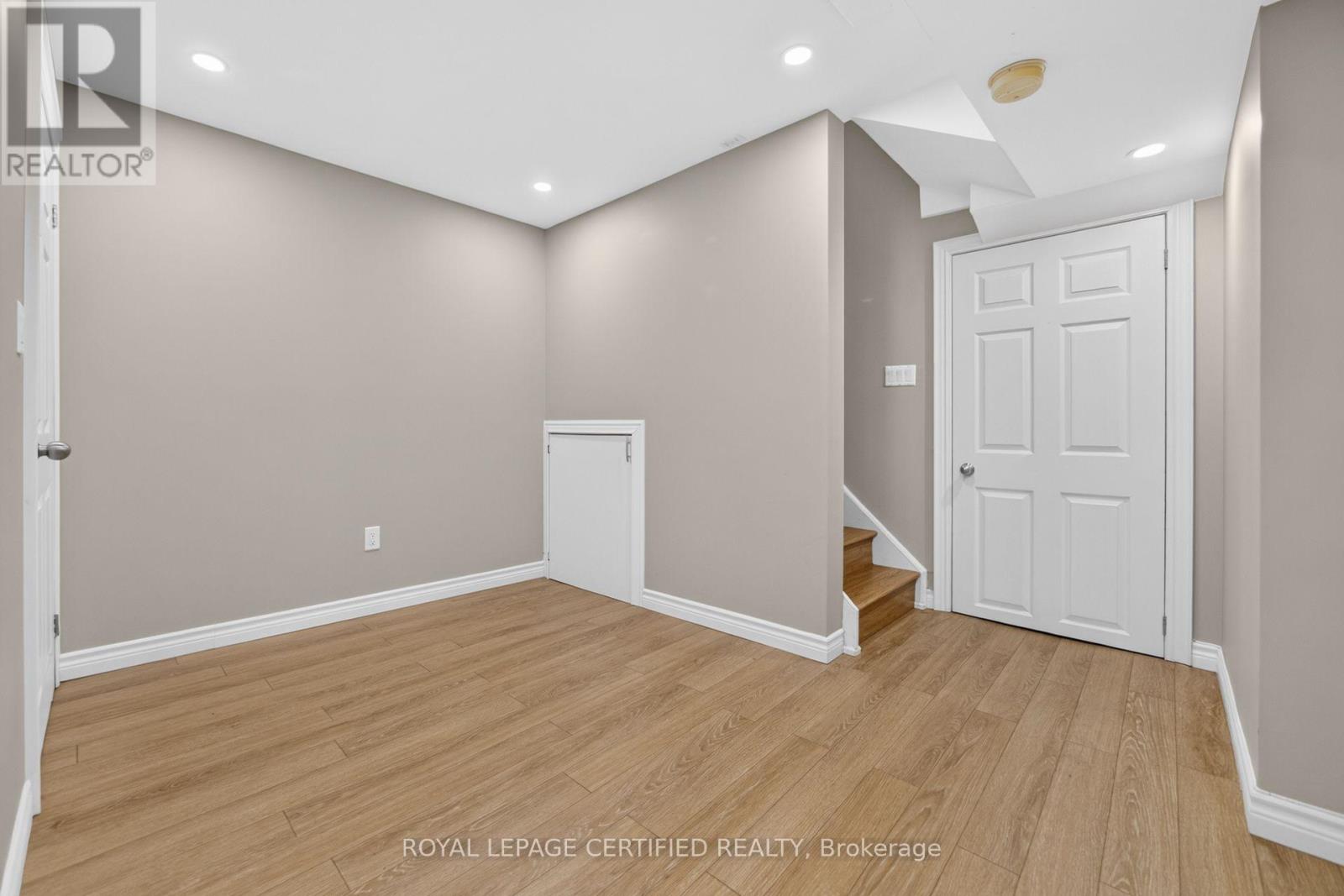 464 Collis Court Property Photo 39