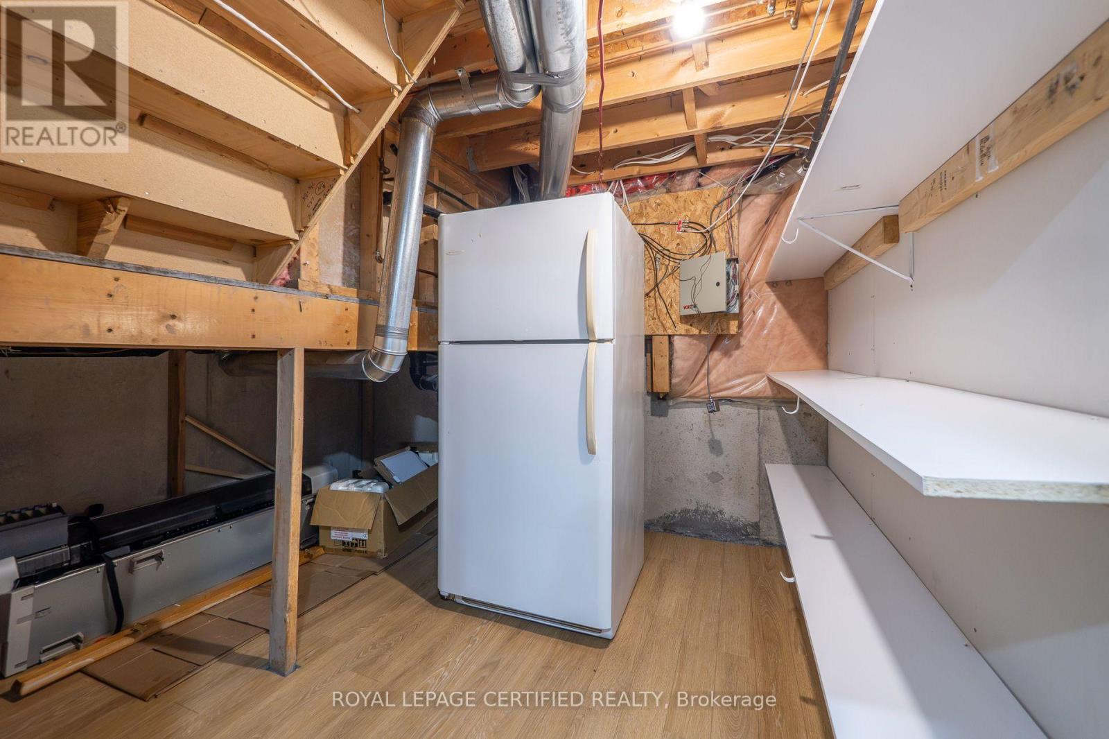 464 Collis Court Property Photo 45