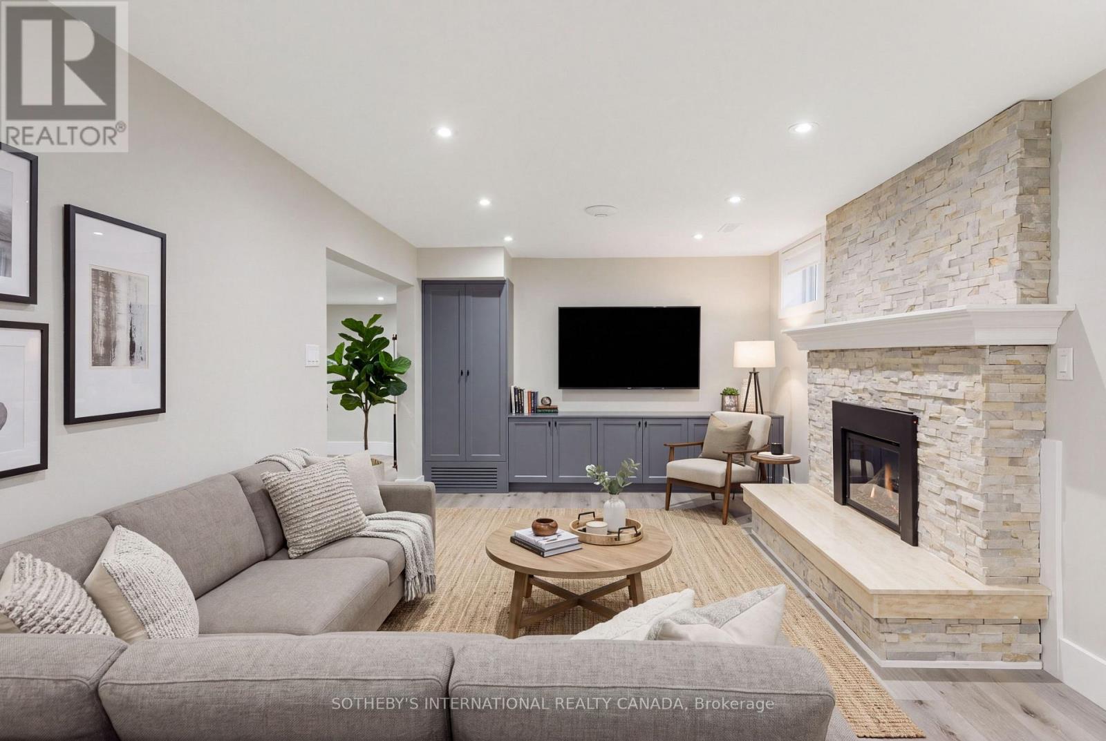 1816 Paddock Crescent Property Photo 41