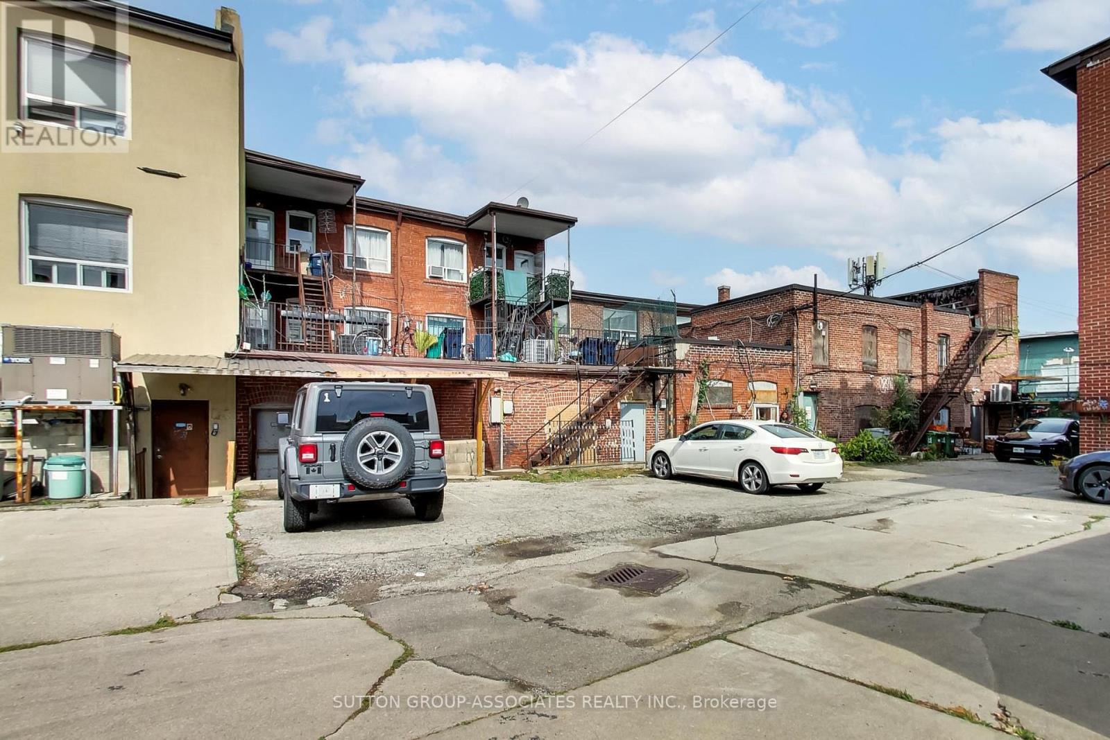 1181-1183 St Clair Avenue W Property Photo 5