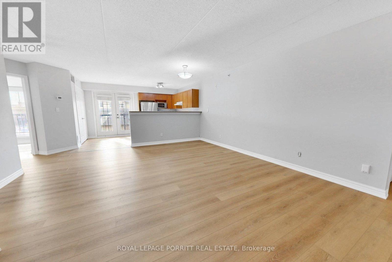 302 - 2085 Appleby Line Property Photo 6