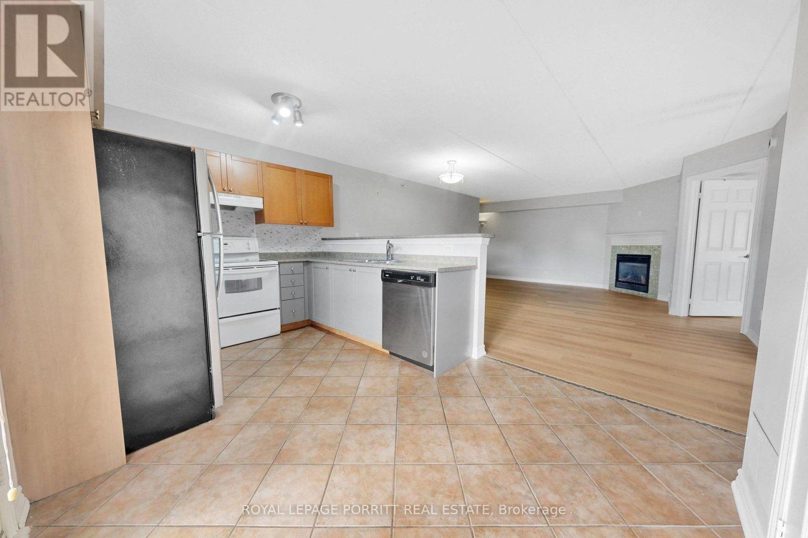 302 - 2085 Appleby Line Property Photo 12