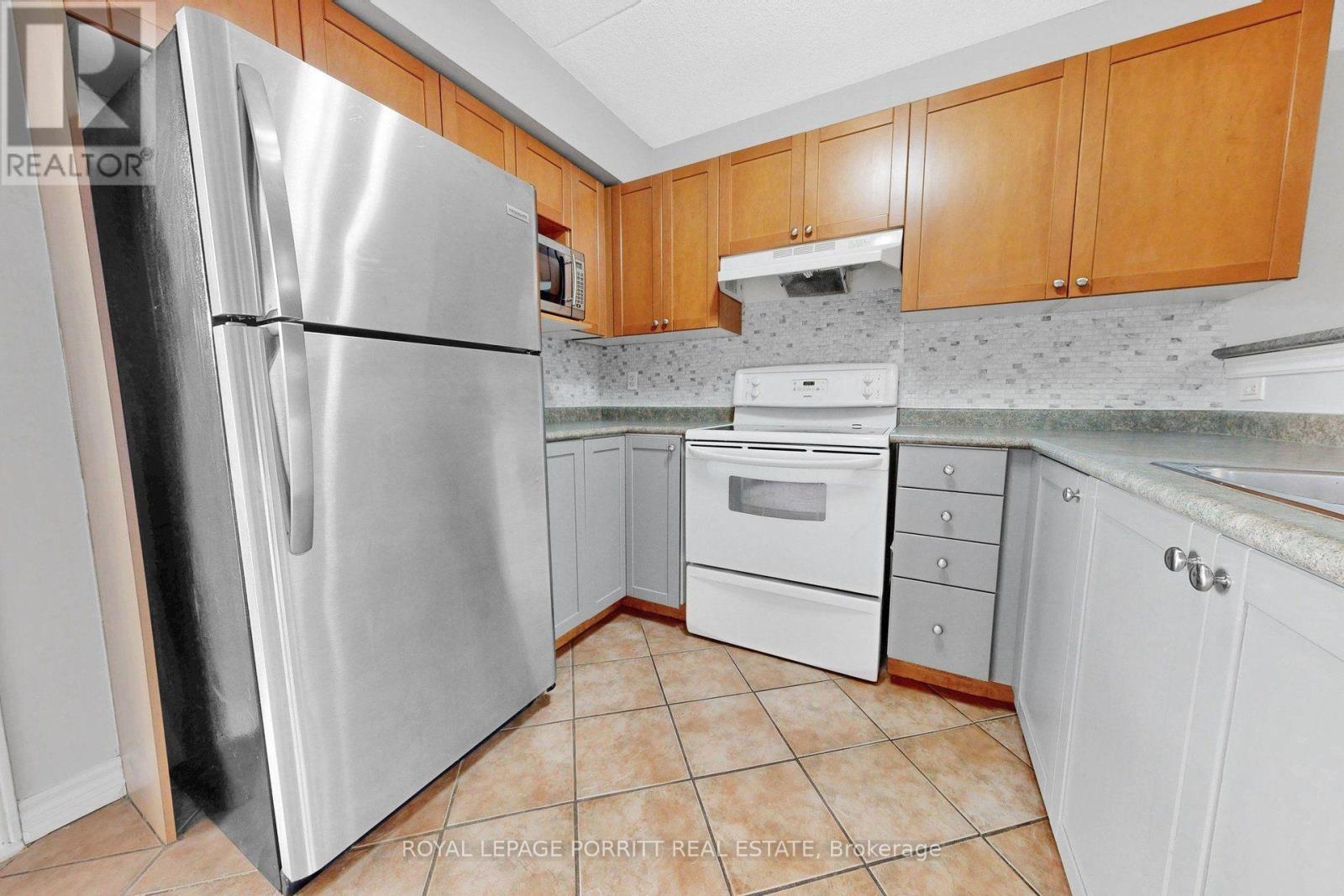 302 - 2085 Appleby Line Property Photo 13
