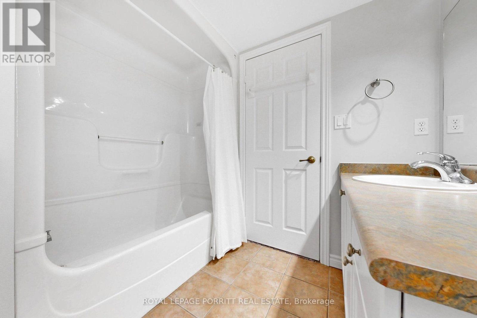302 - 2085 Appleby Line Property Photo 20