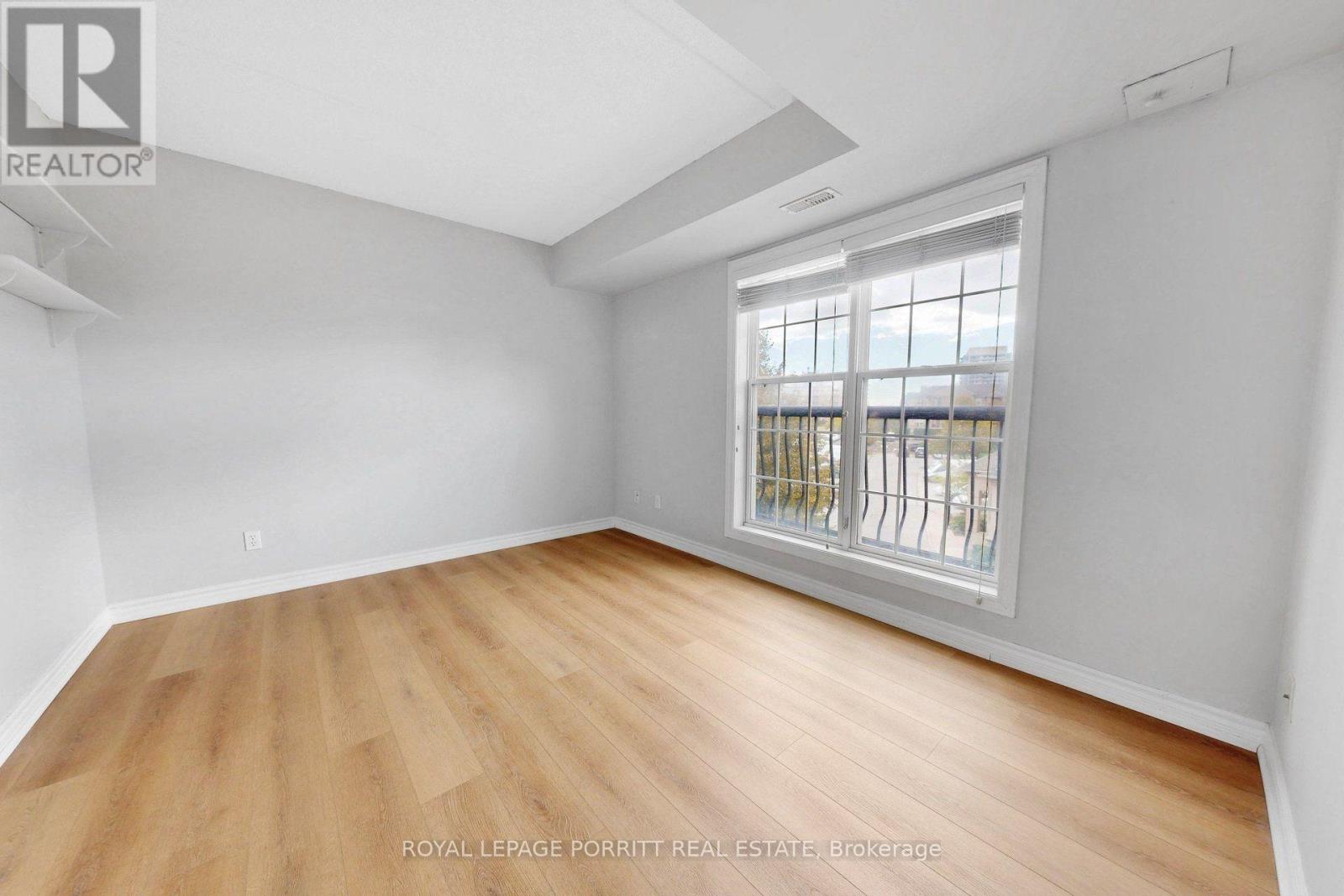 302 - 2085 Appleby Line Property Photo 22