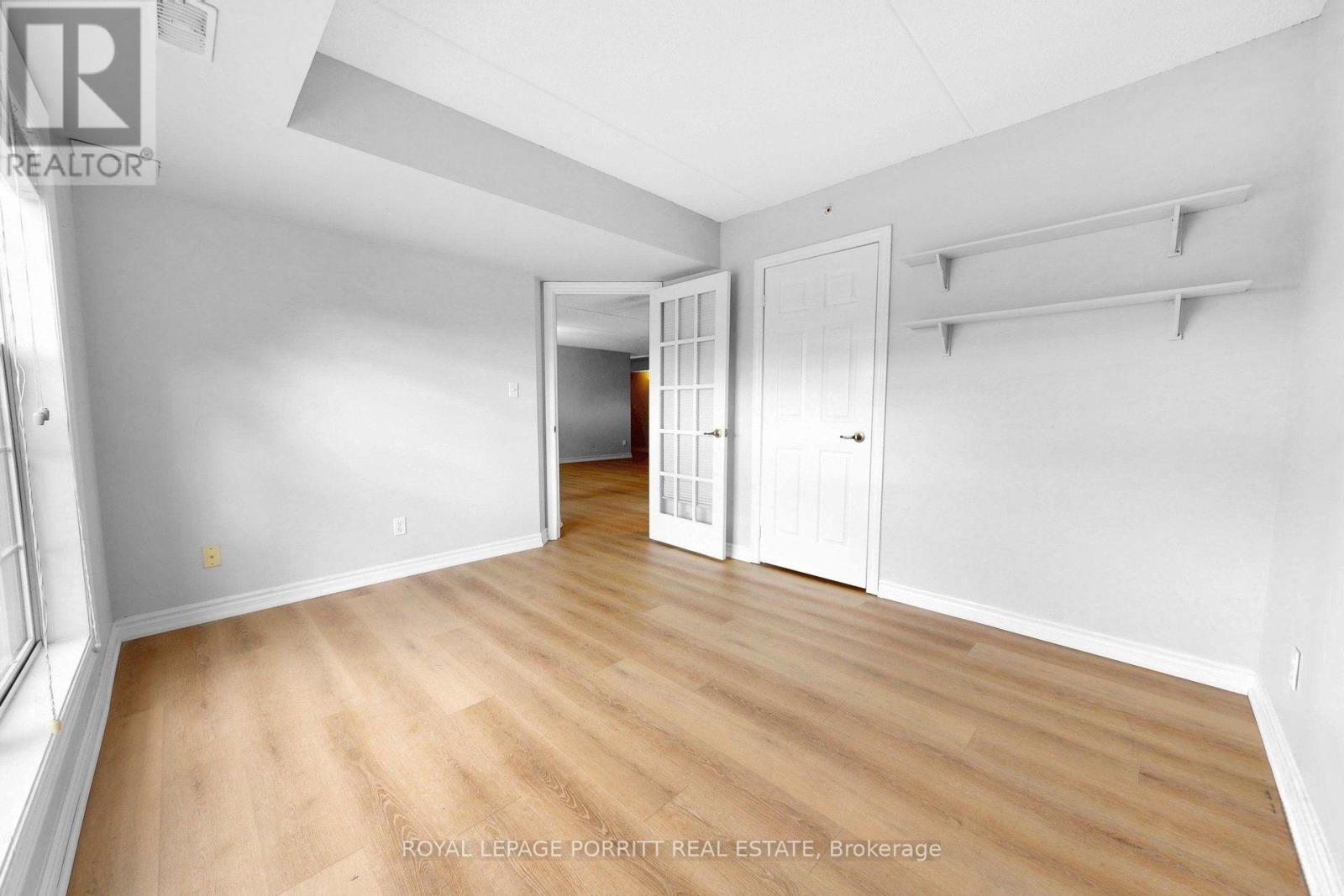 302 - 2085 Appleby Line Property Photo 23