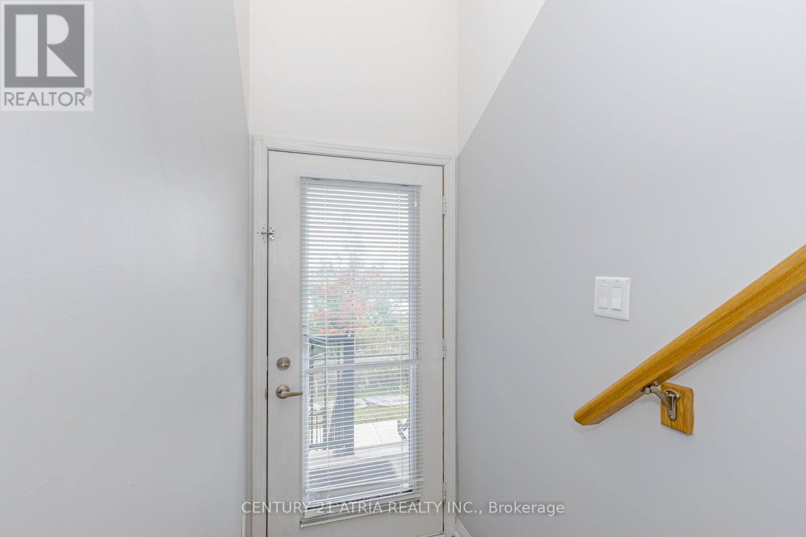 72 - 1 Beckenrose Court Property Photo 4