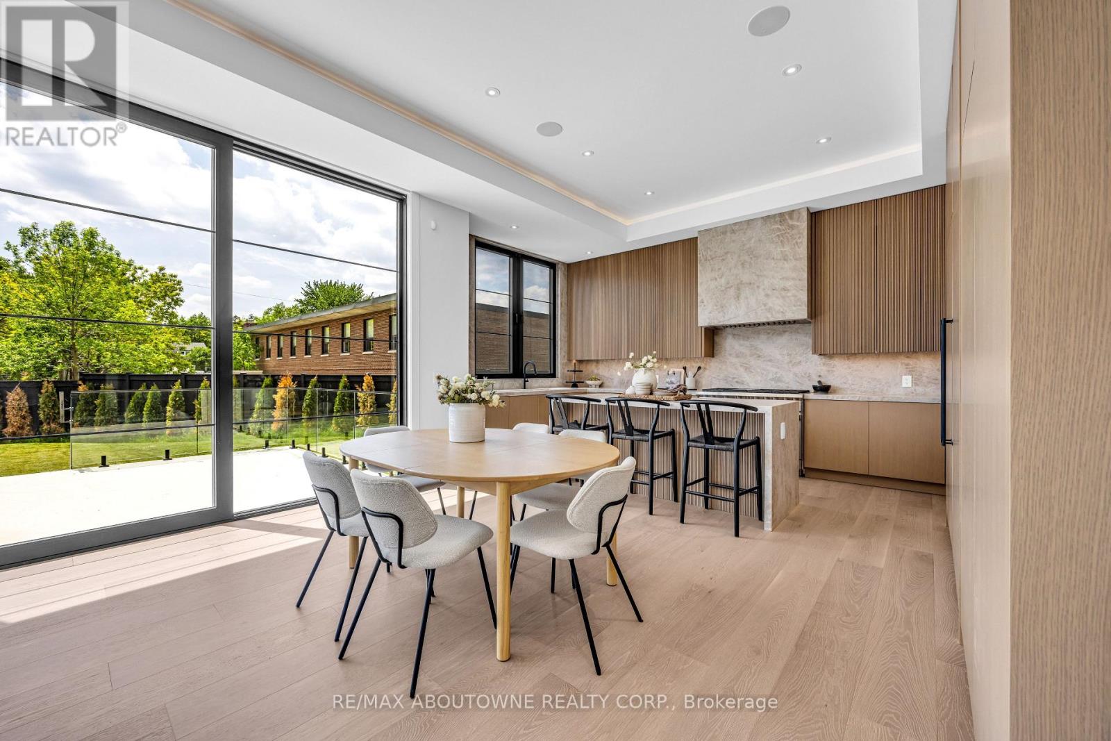 152 Third Line Property Photo 12