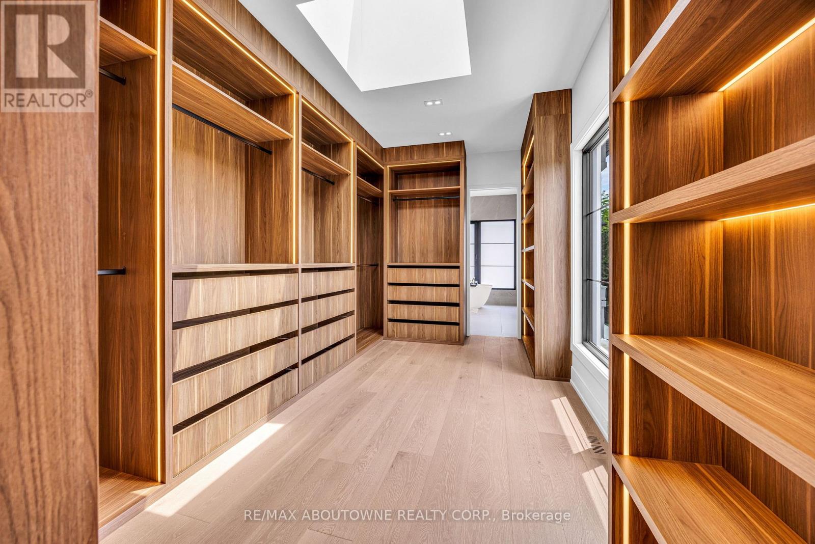 152 Third Line Property Photo 20