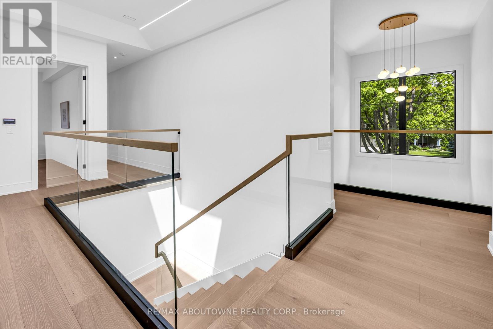 152 Third Line Property Photo 24