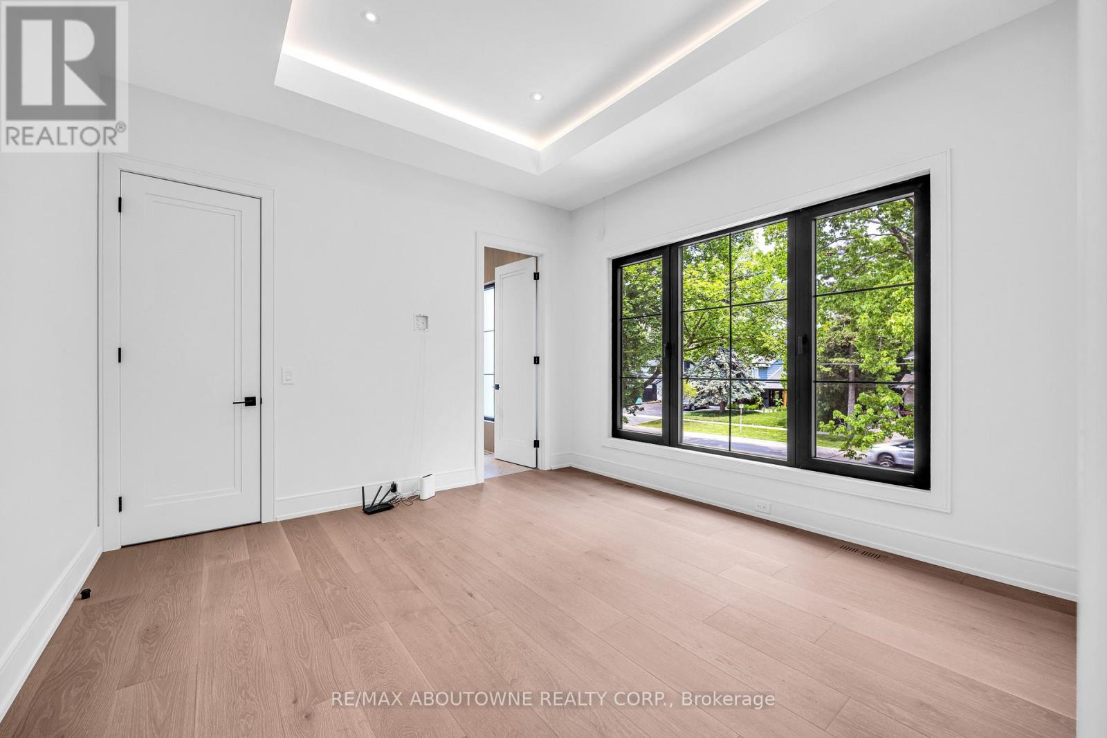 152 Third Line Property Photo 28