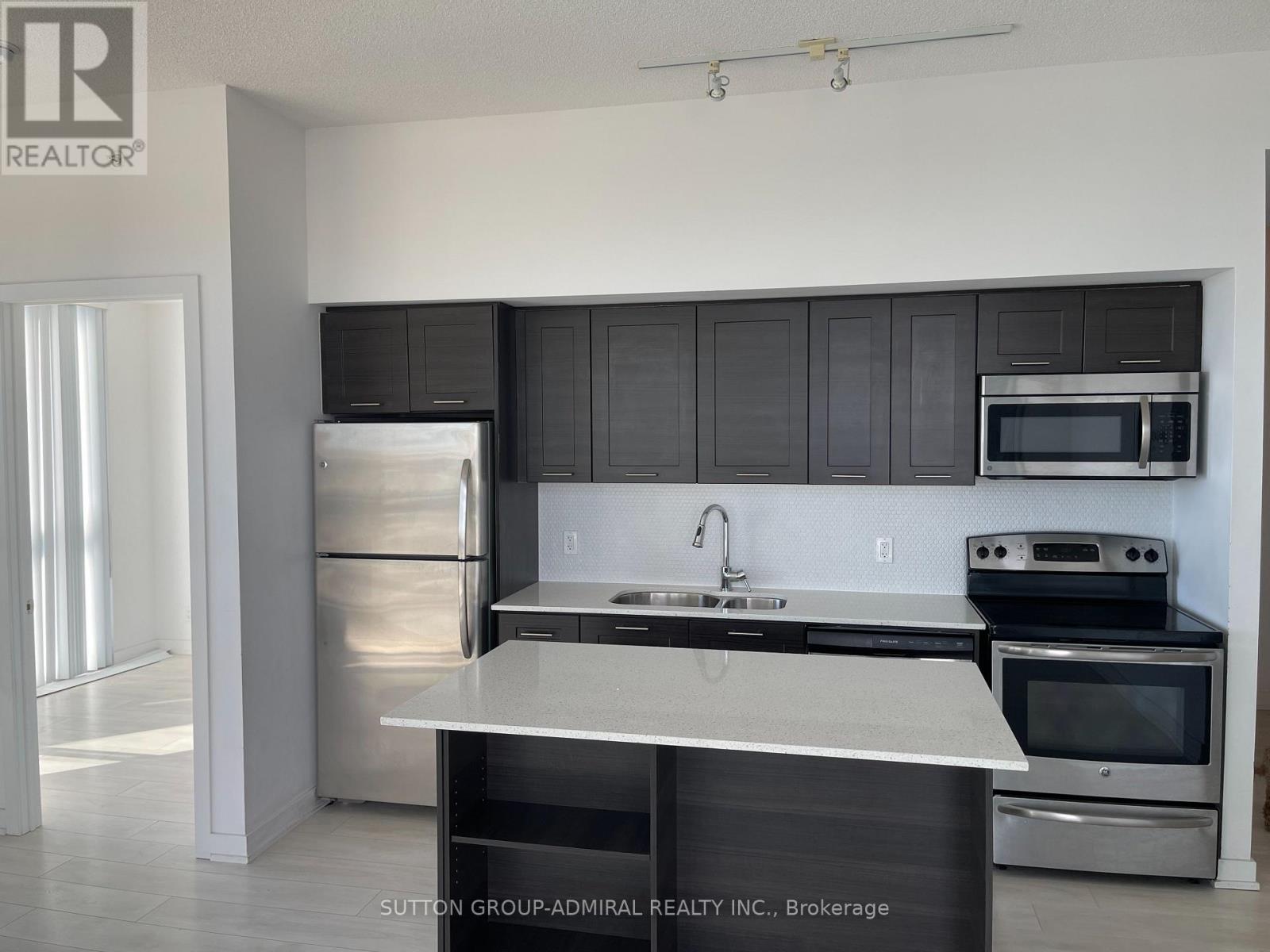 1801 - 2212 Lake Shore Boulevard W Property Photo 4
