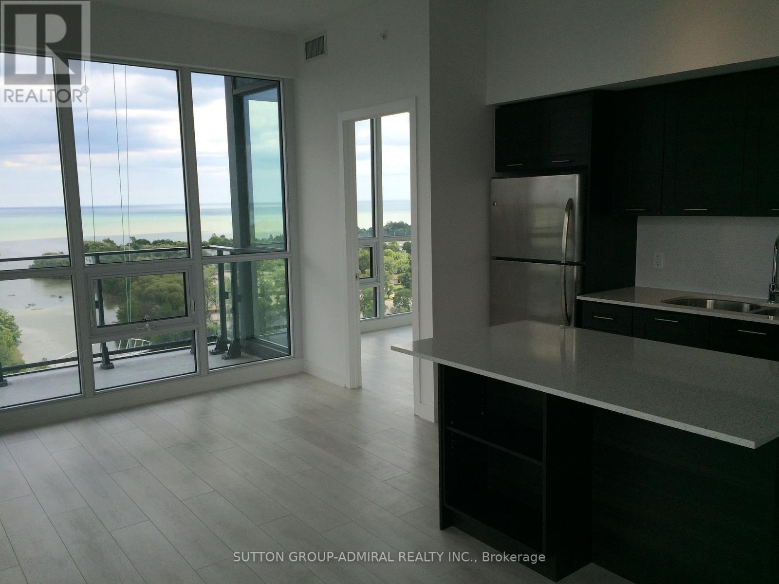 1801 - 2212 Lake Shore Boulevard W Property Photo 9