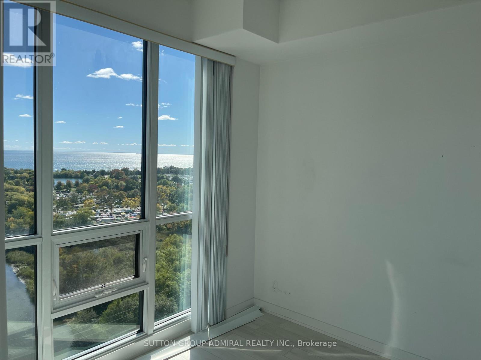 1801 - 2212 Lake Shore Boulevard W Property Photo 11