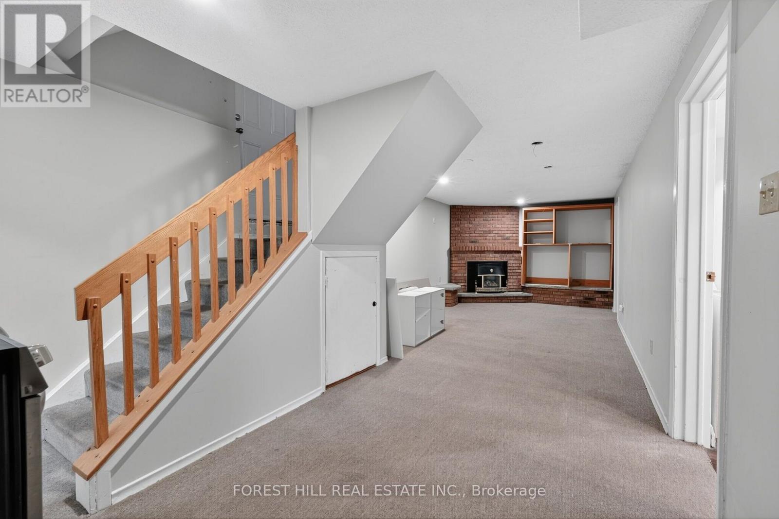 27 Saturn Drive Property Photo 33