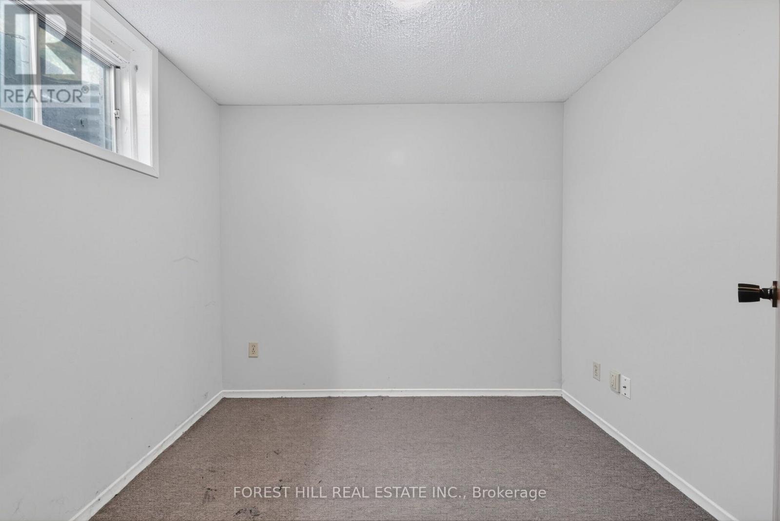 27 Saturn Drive Property Photo 36