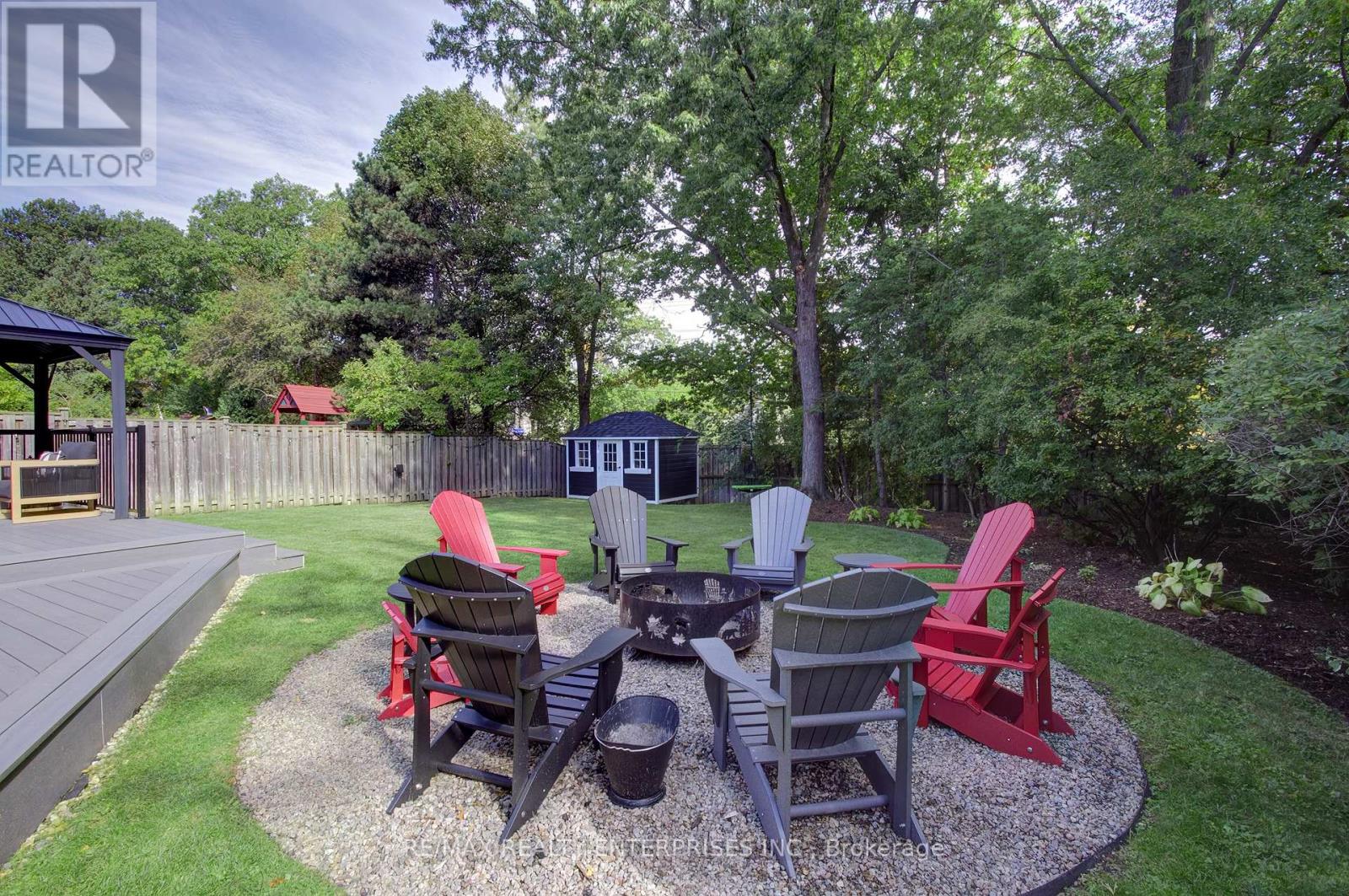 3523 Kingbird Court Property Photo 3