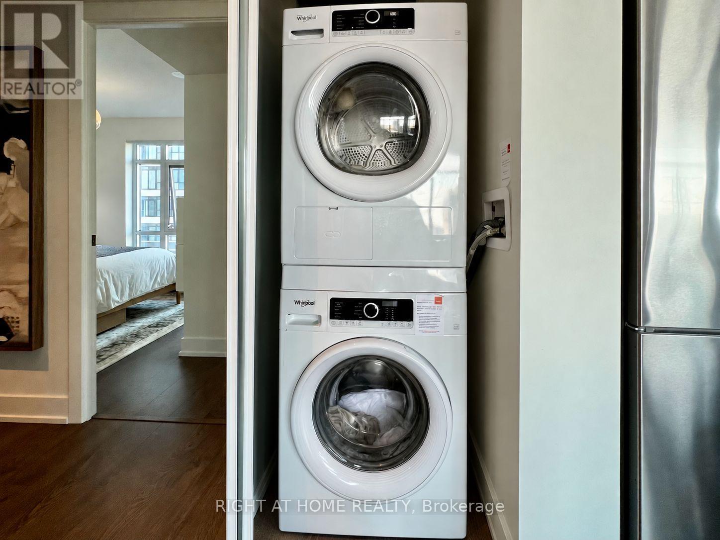 709 - 7 Mabelle Avenue Property Photo 20