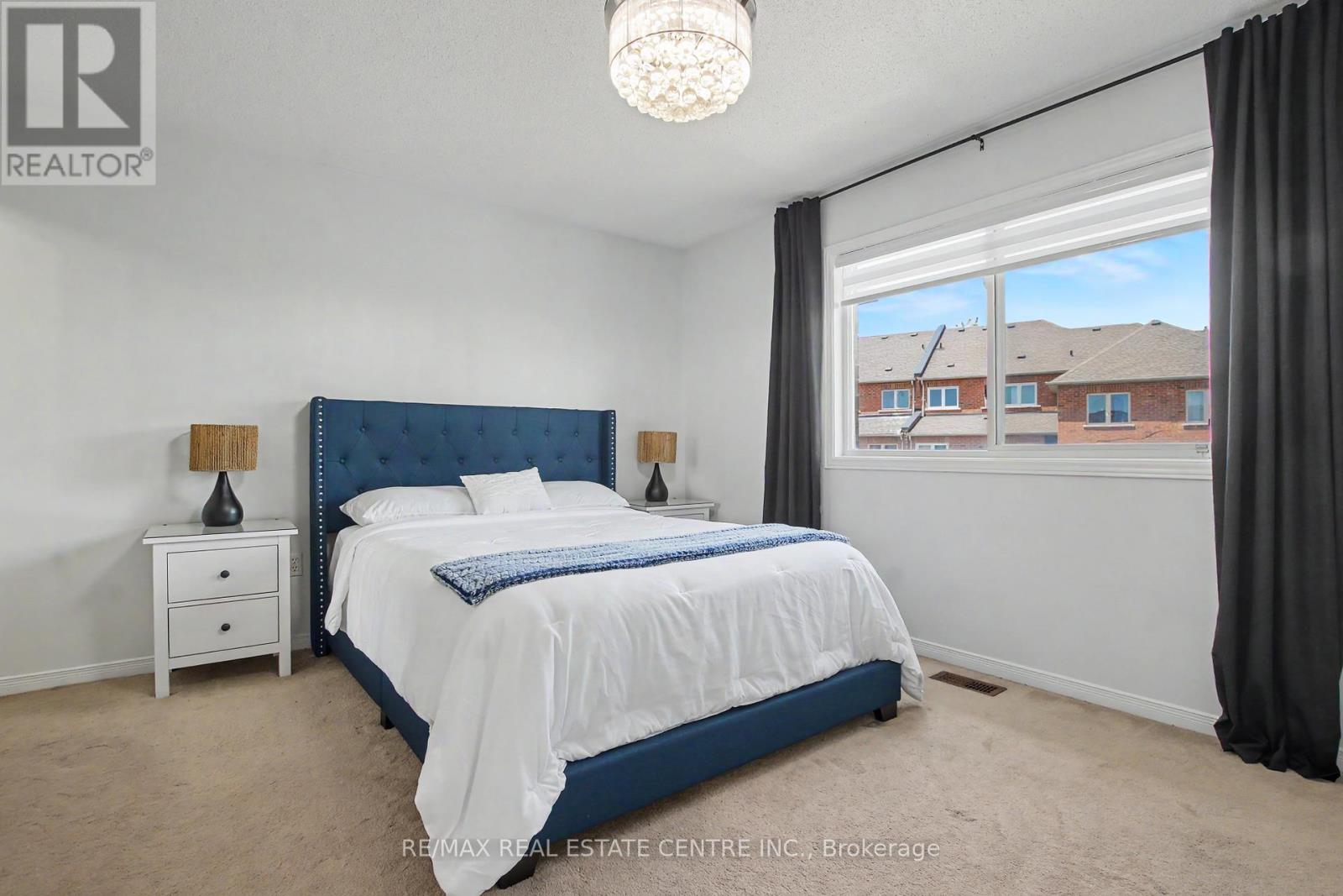 94 Timbertop Crescent Property Photo 16