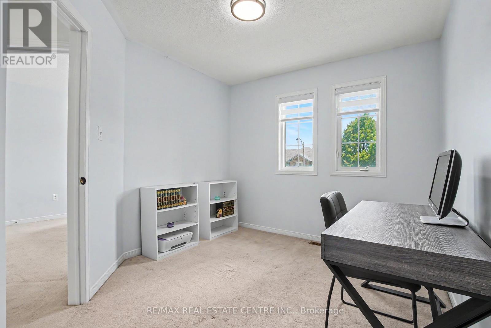 94 Timbertop Crescent Property Photo 23