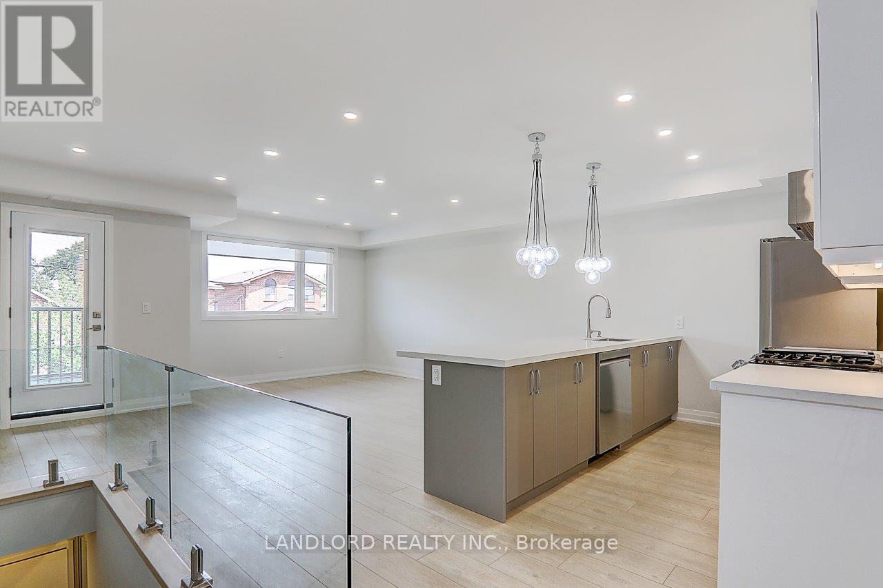 Upper - 115 Livingstone Avenue Property Photo 8