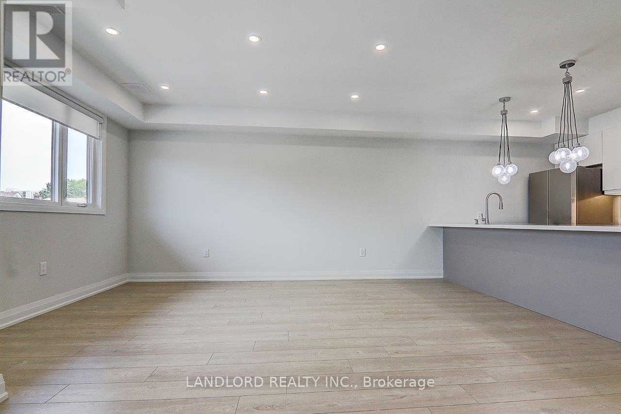 Upper - 115 Livingstone Avenue Property Photo 19