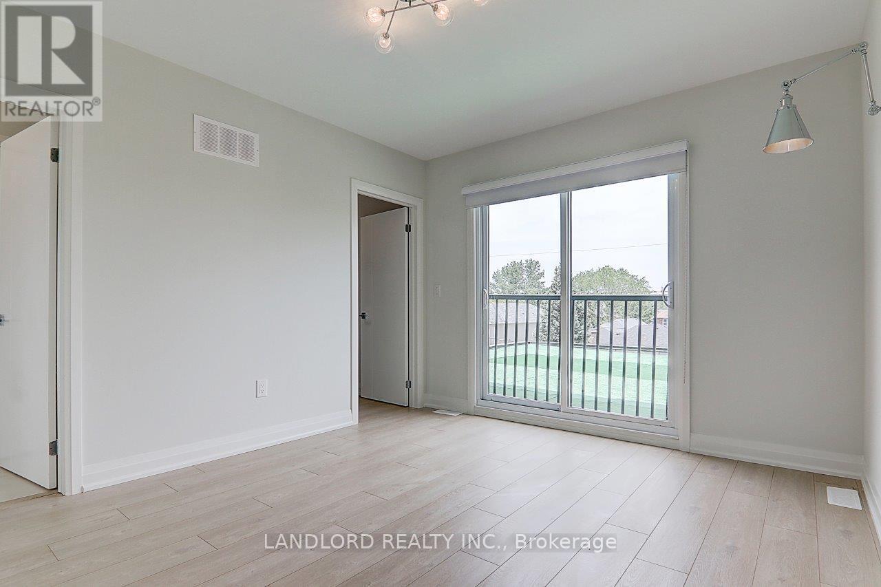 Upper - 115 Livingstone Avenue Property Photo 34