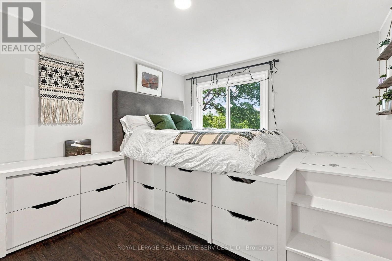 372 Trafalgar Road Property Photo 10