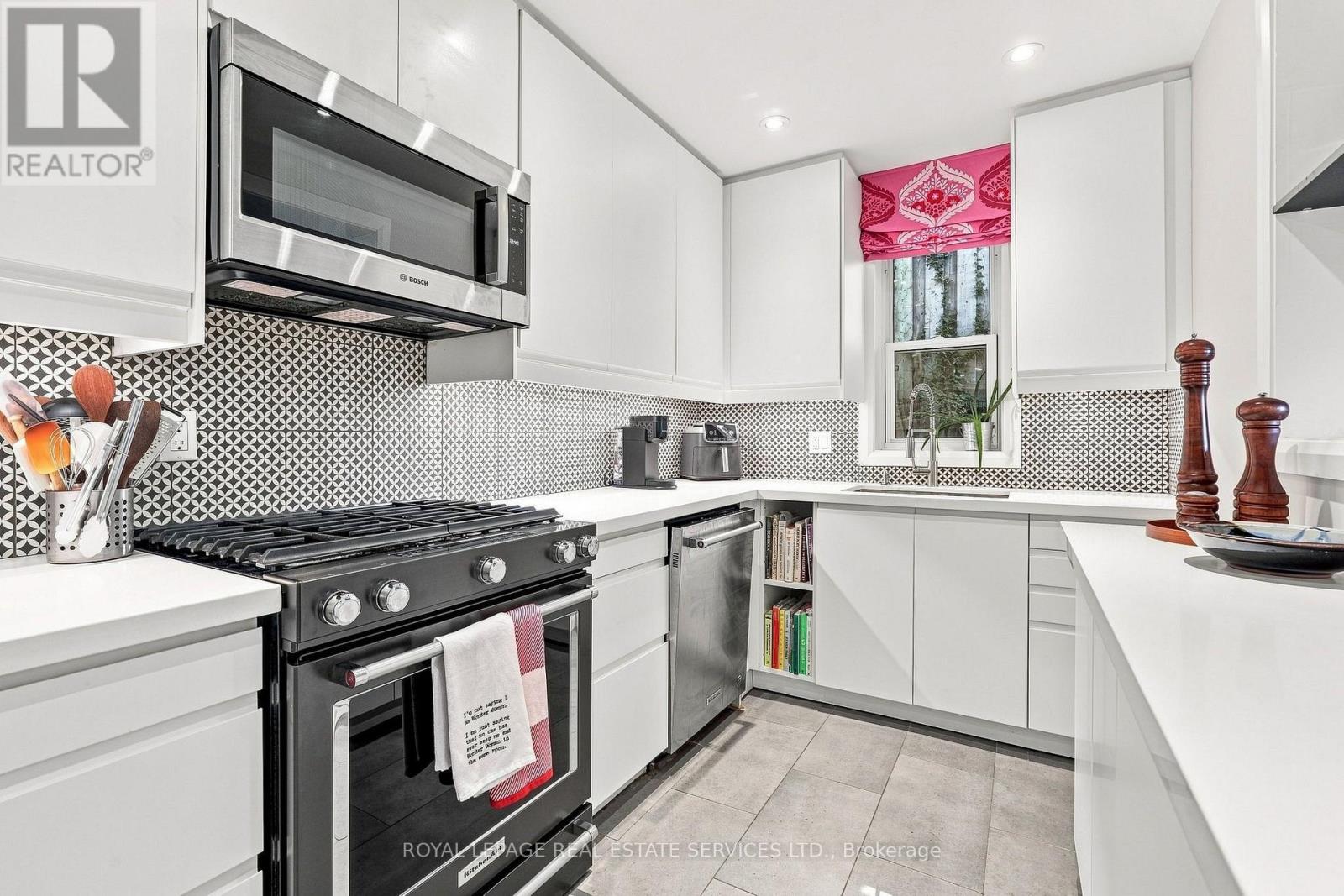 372 Trafalgar Road Property Photo 18