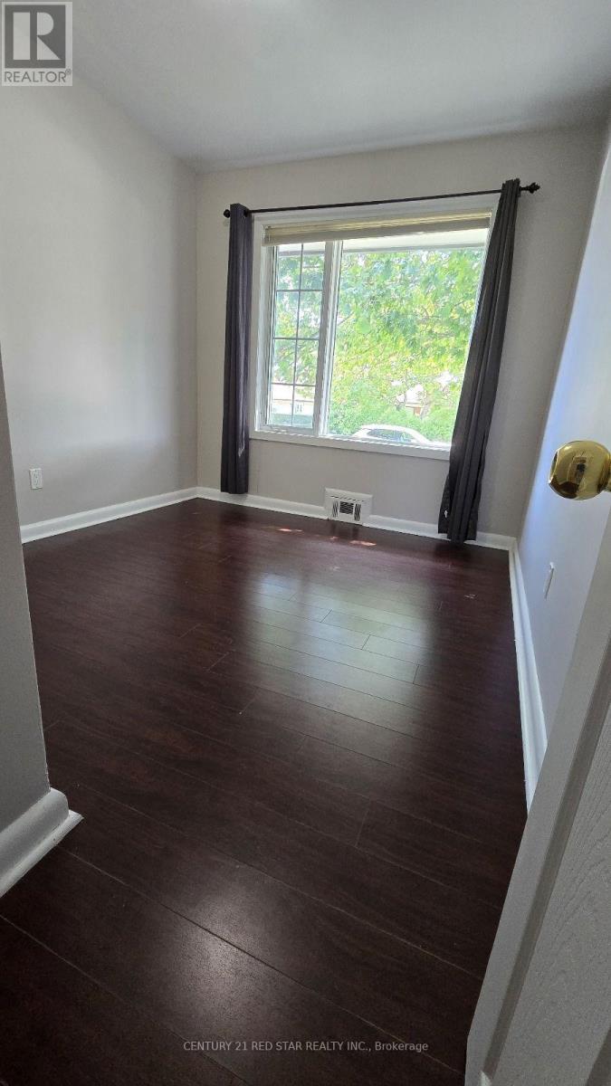 235 Mary Street Property Photo 10