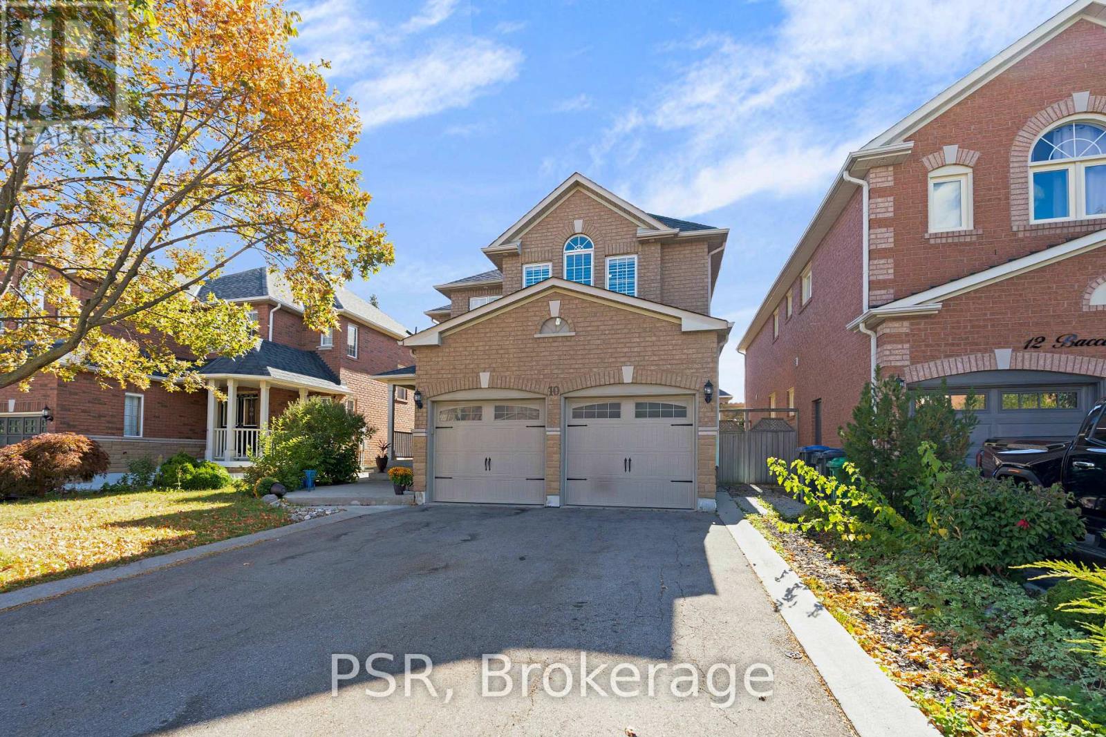 10 Baccarat Crescent Property Photo 2