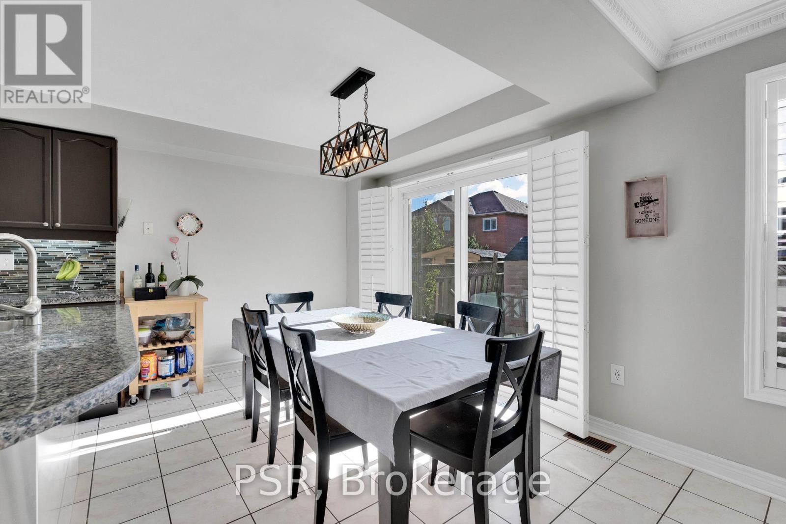 10 Baccarat Crescent Property Photo 14