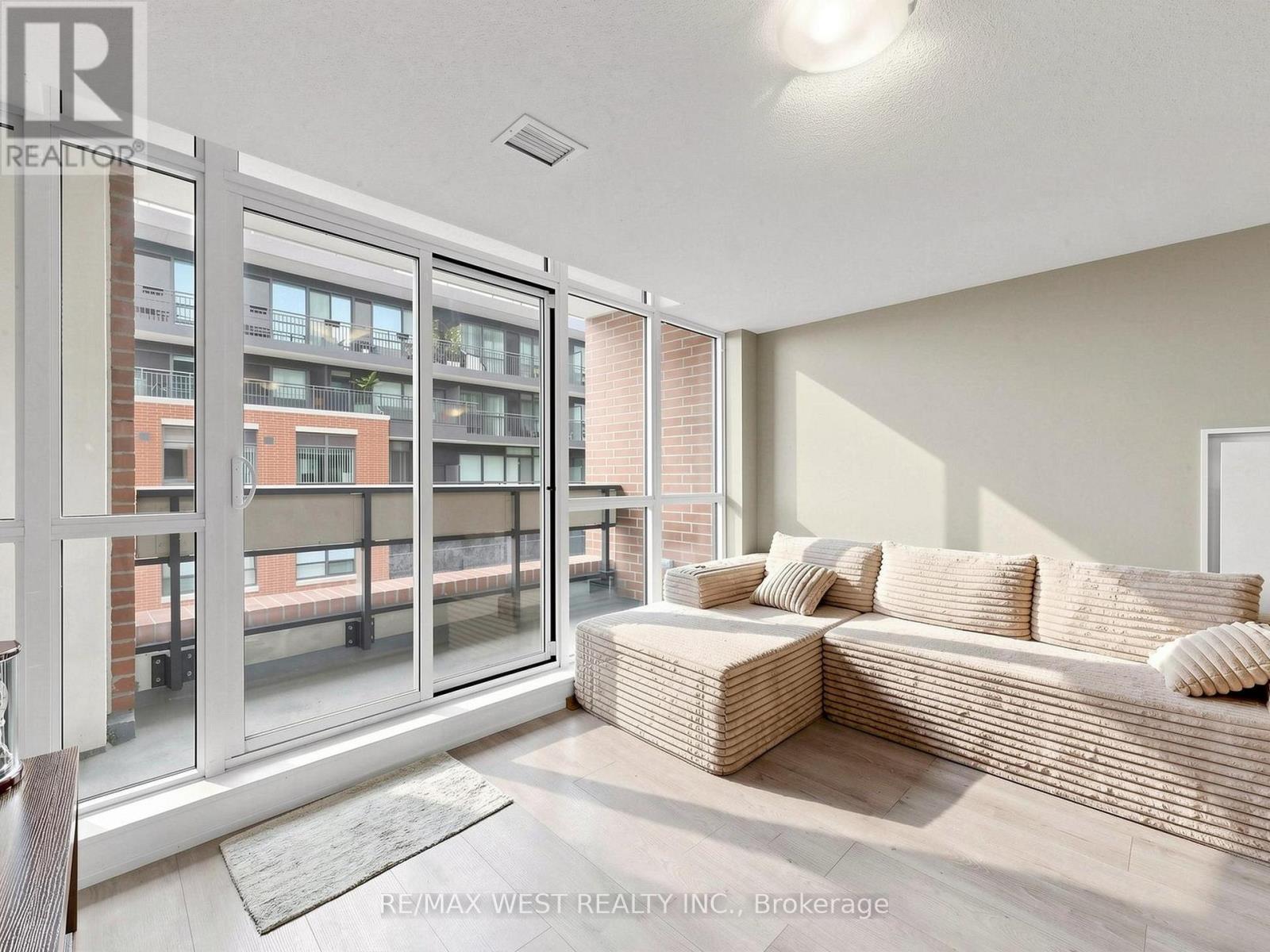 608 - 3091 Dufferin Street Property Photo 21