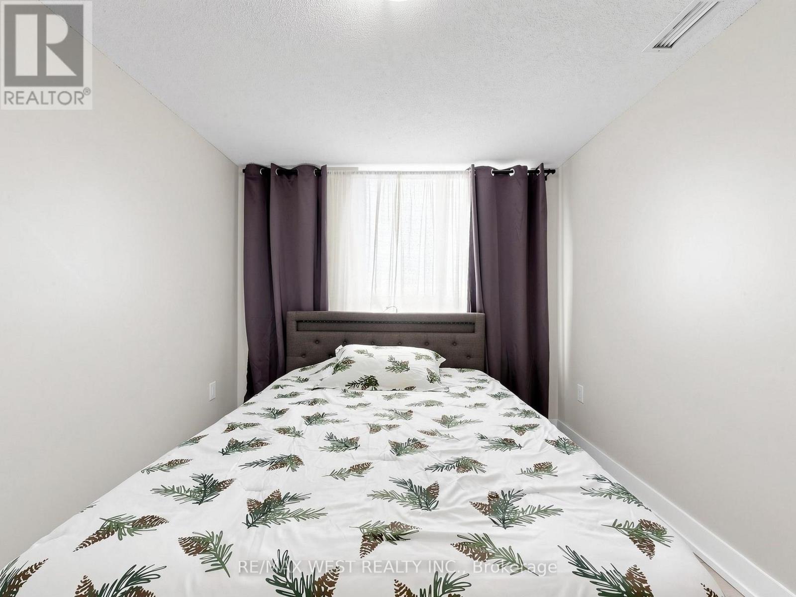 608 - 3091 Dufferin Street Property Photo 26