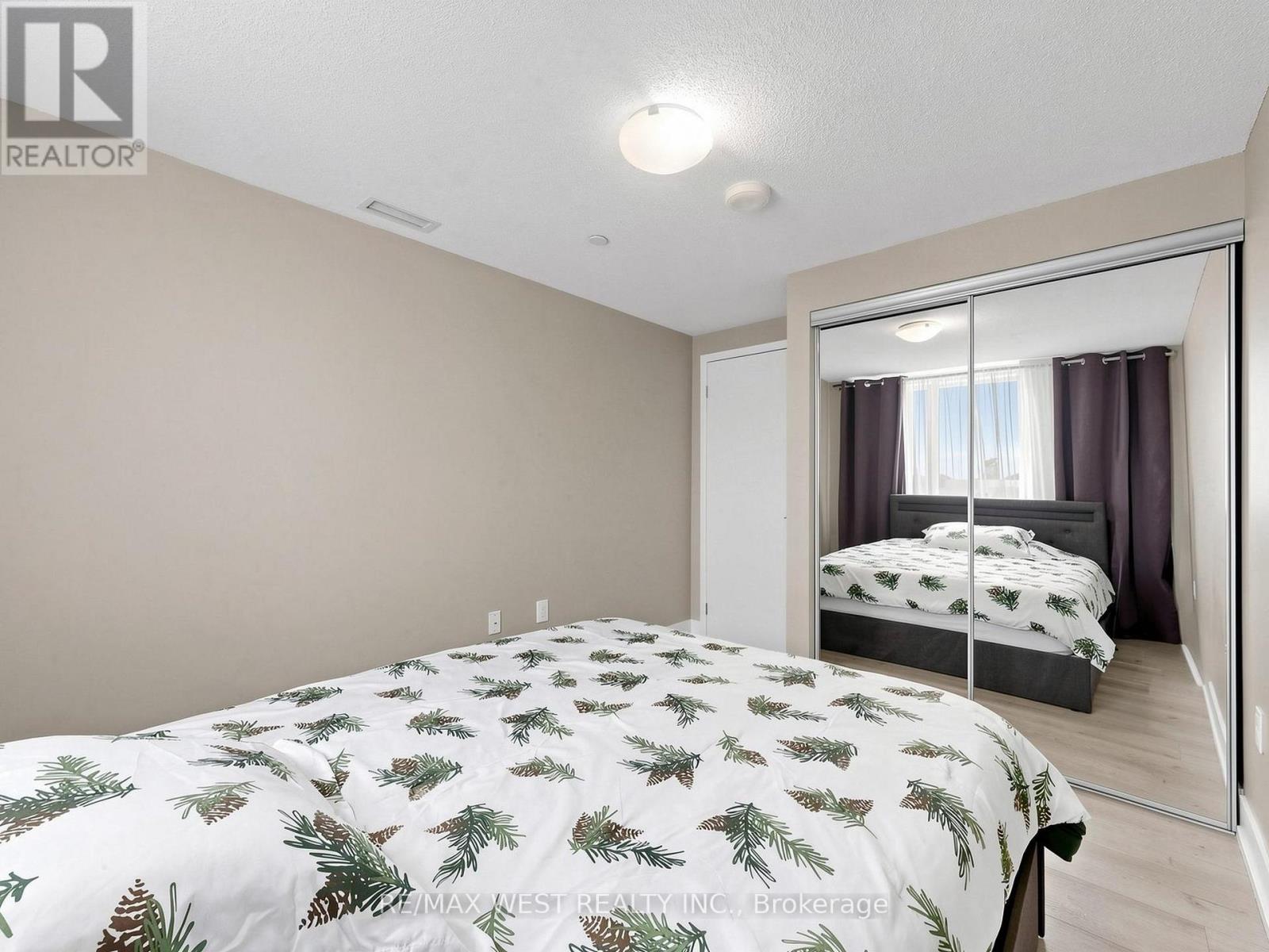 608 - 3091 Dufferin Street Property Photo 28
