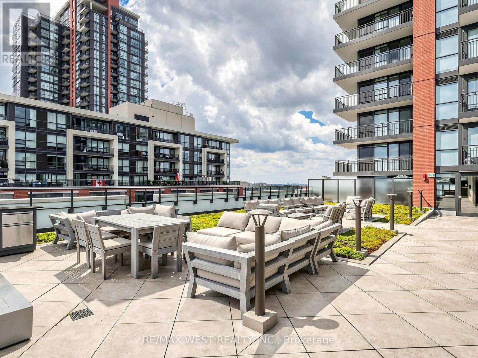 608 - 3091 Dufferin Street Property Photo 49
