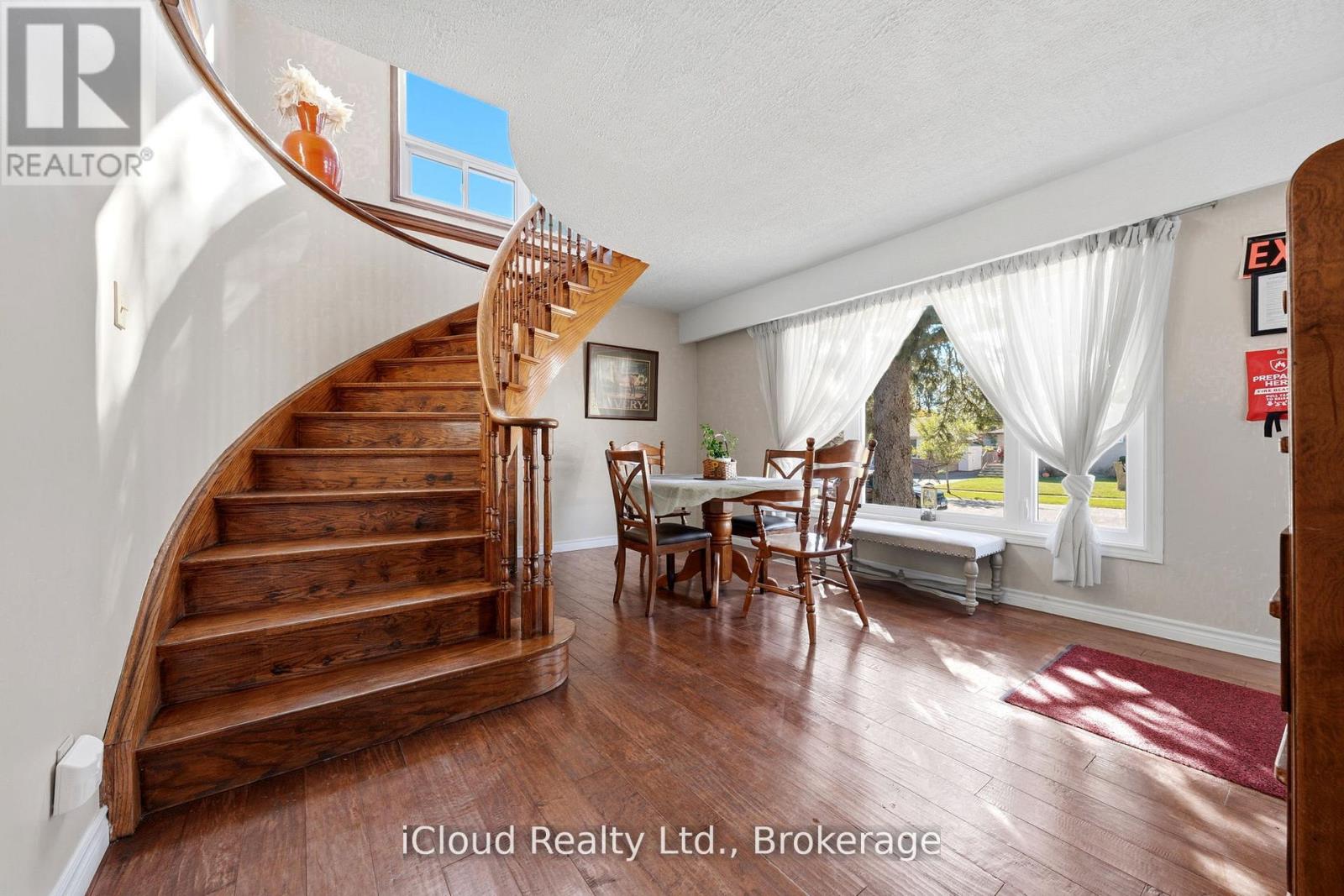 29 Langstone Crescent Property Photo 10