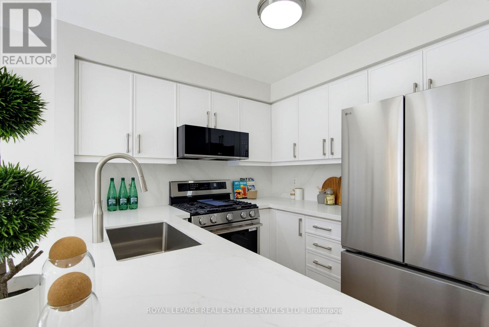 5582 Kimmeridge Gate Property Photo 16
