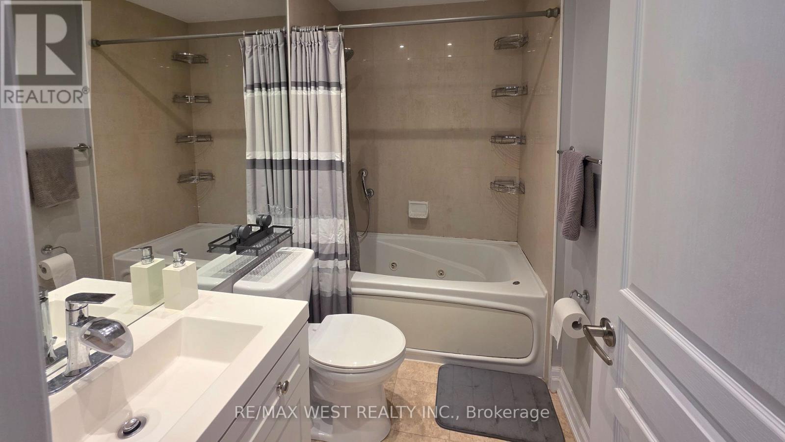 914 - 2083 Lake Shore Boulevard Property Photo 18