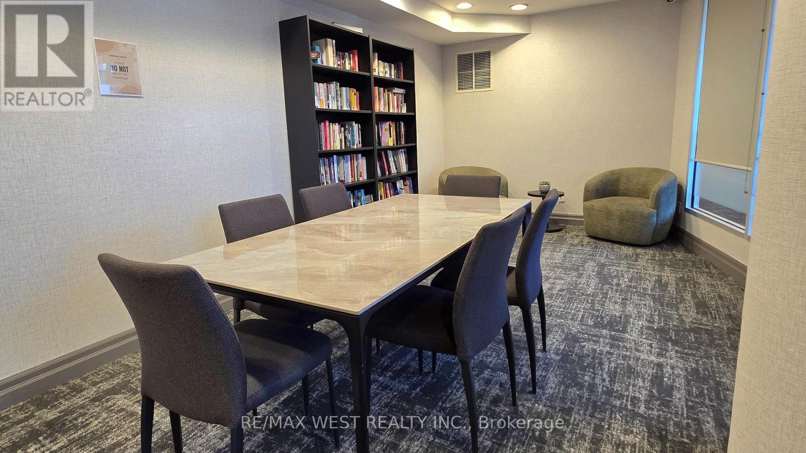 914 - 2083 Lake Shore Boulevard Property Photo 24