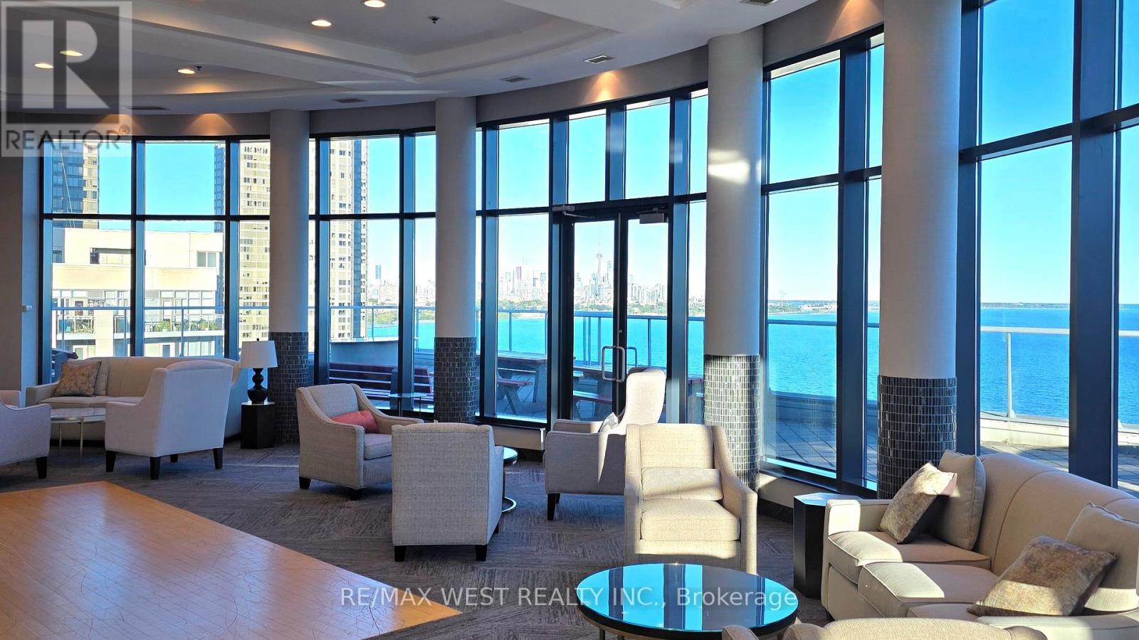 914 - 2083 Lake Shore Boulevard Property Photo 26