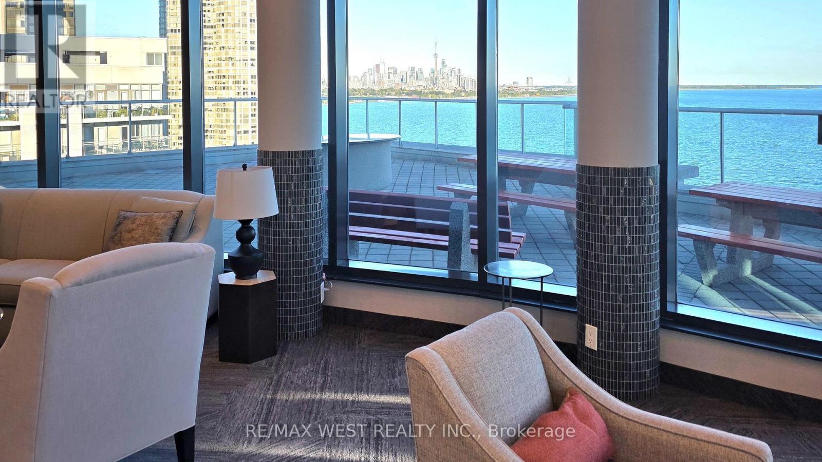 914 - 2083 Lake Shore Boulevard Property Photo 27