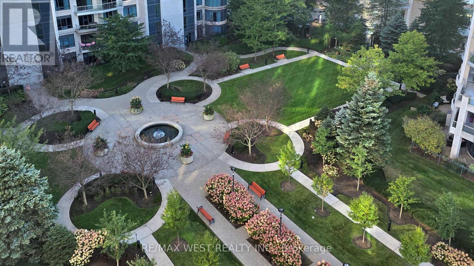 914 - 2083 Lake Shore Boulevard Property Photo 29