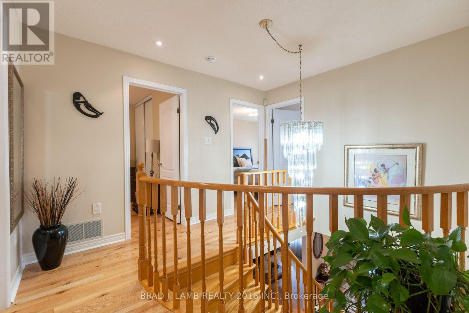 8 Burnley Place Property Photo 3