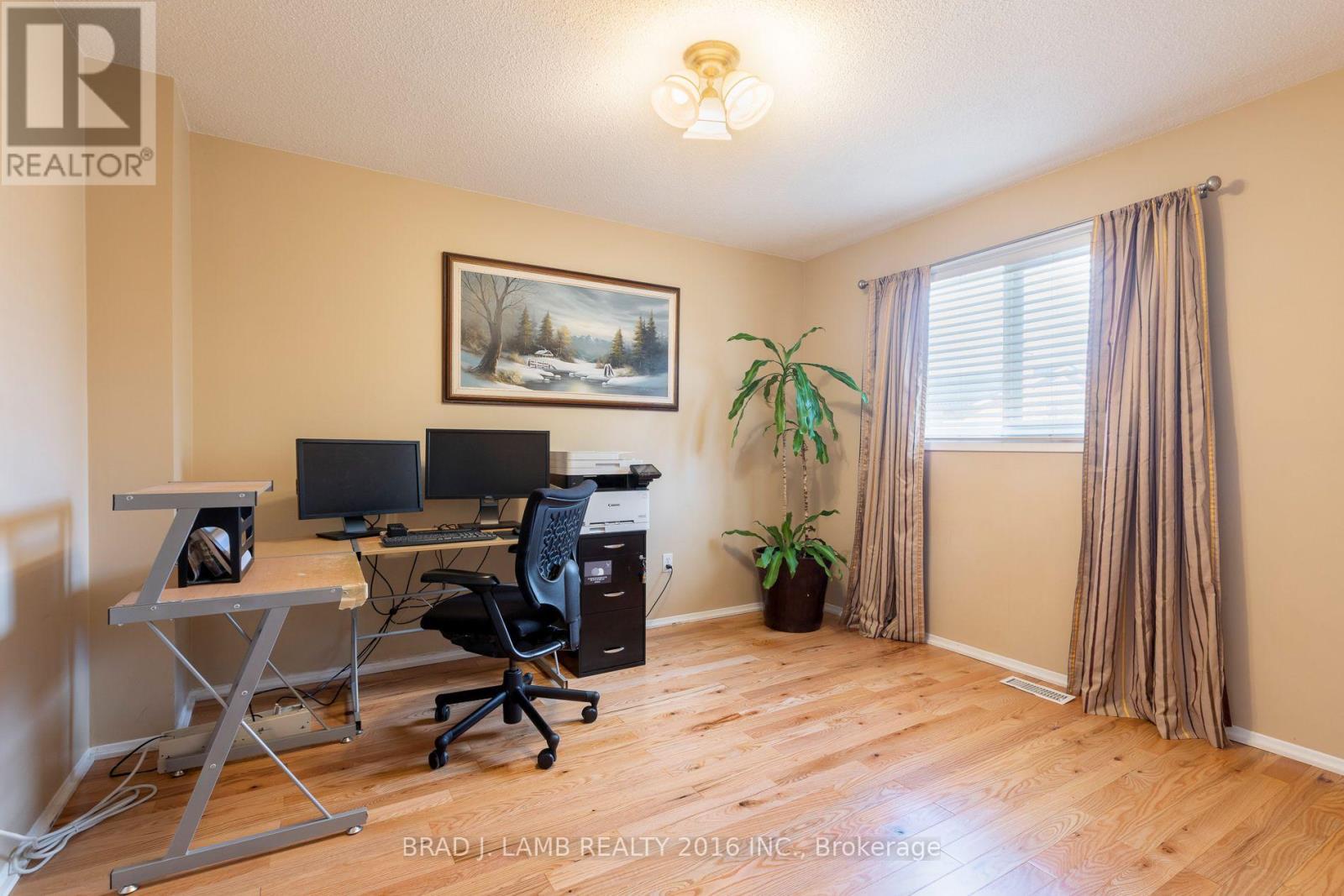 8 Burnley Place Property Photo 4