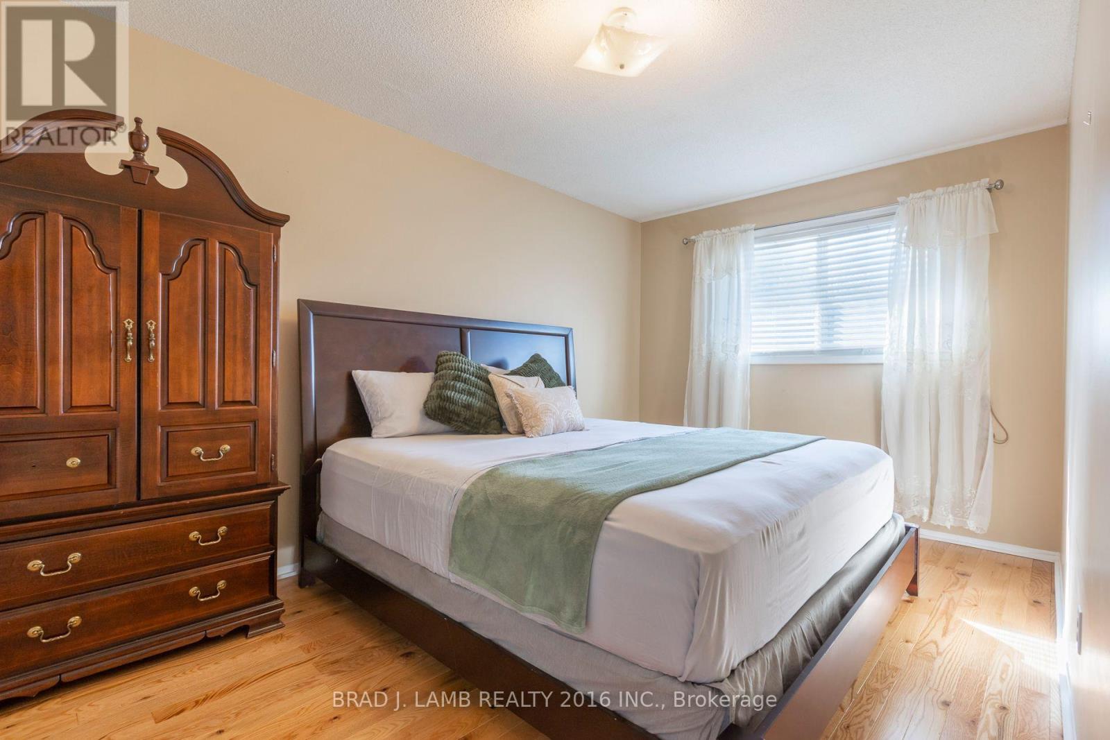 8 Burnley Place Property Photo 7