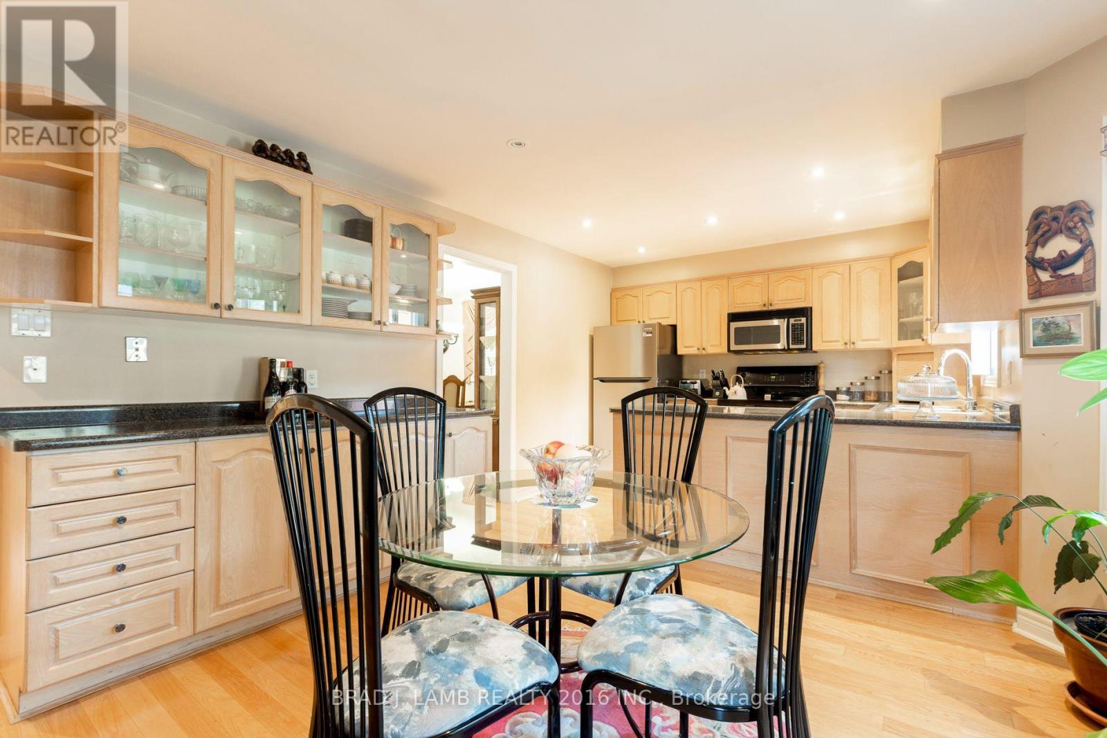 8 Burnley Place Property Photo 13