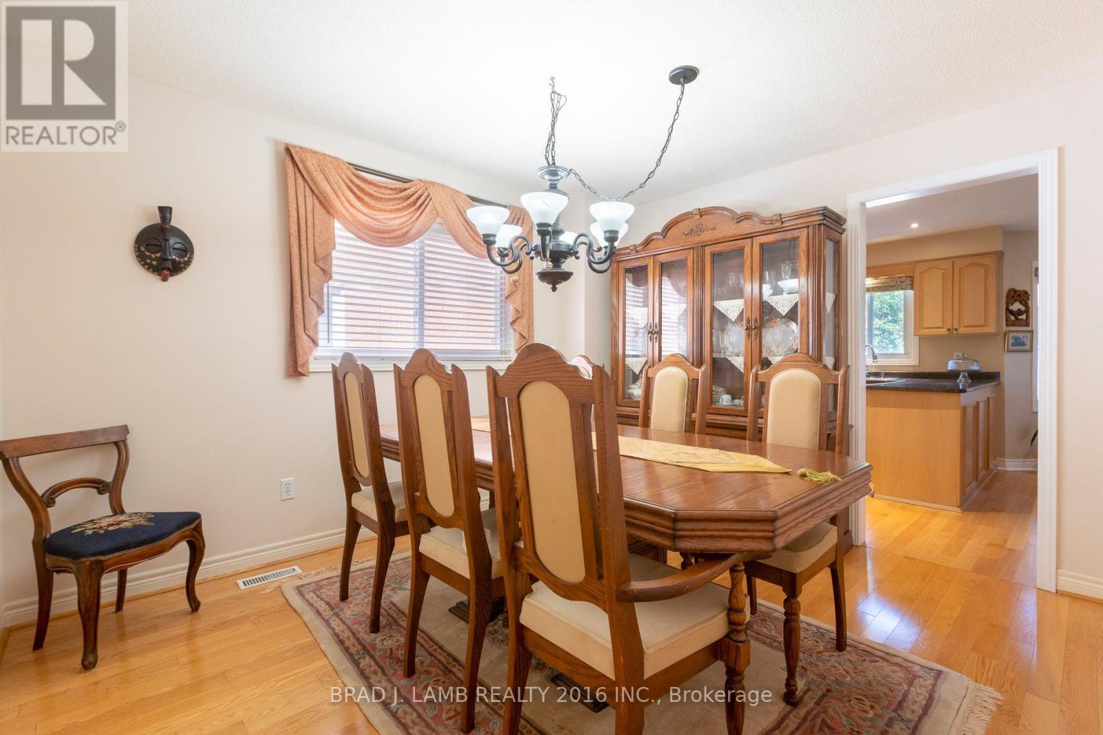8 Burnley Place Property Photo 16