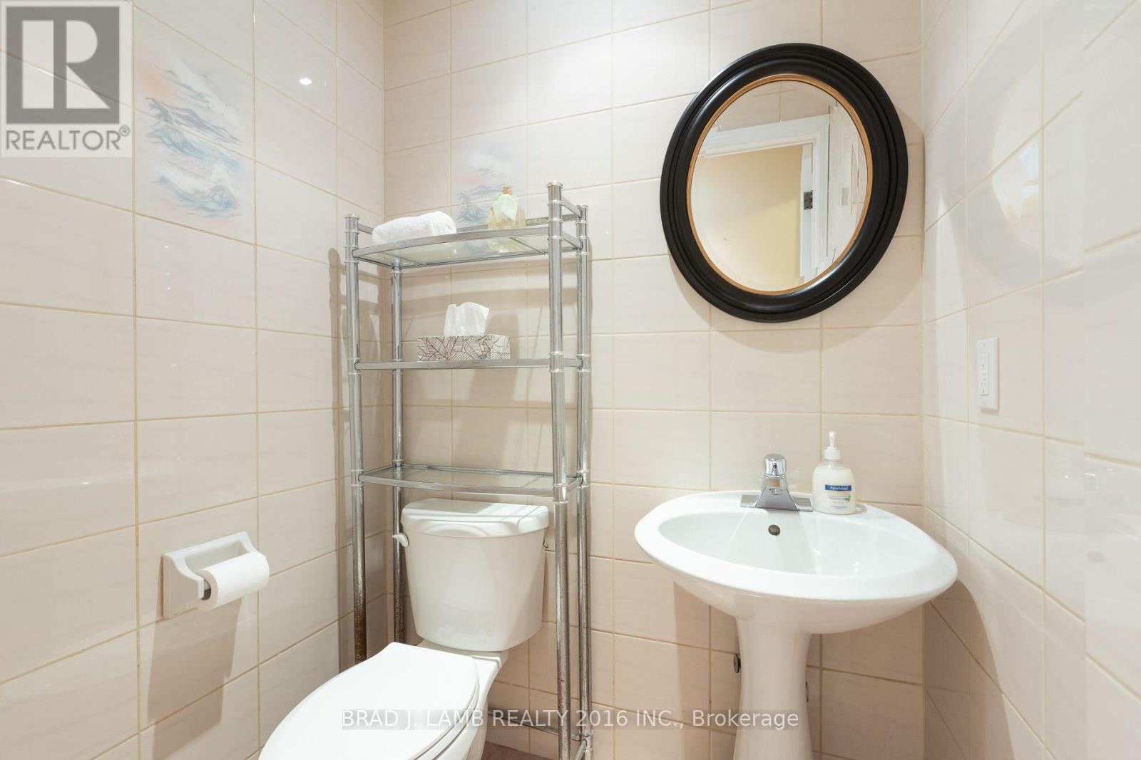 8 Burnley Place Property Photo 18