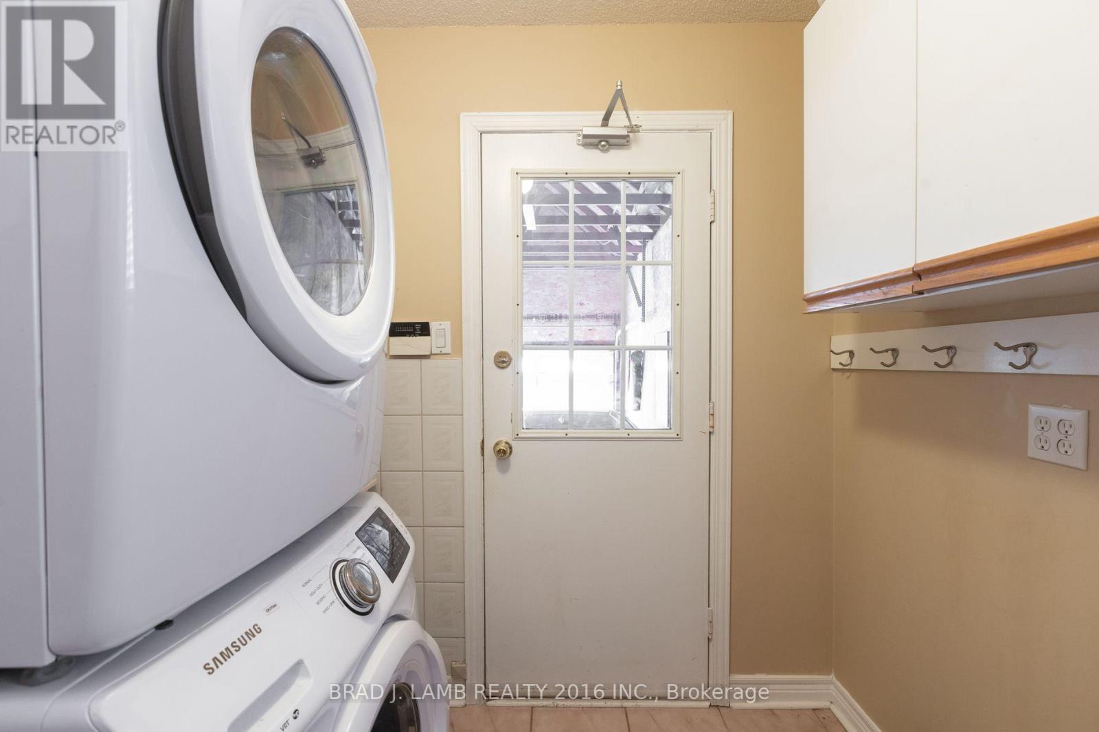 8 Burnley Place Property Photo 19